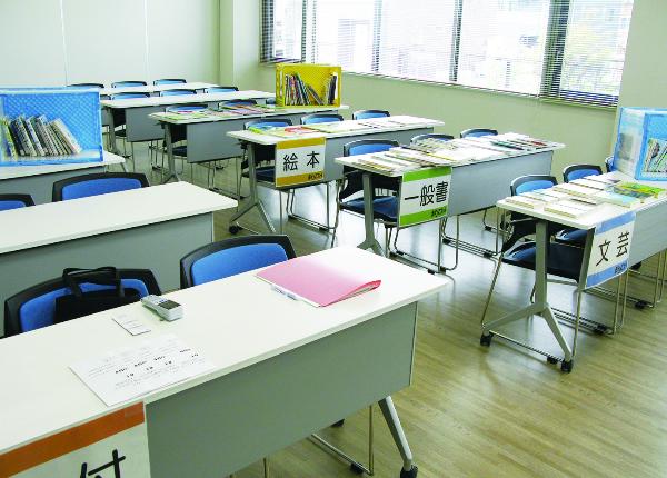 移動図書で本を身近に